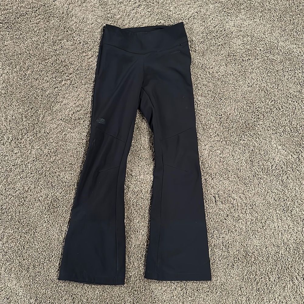 North face Snogas size 12 x34 inseam stretchy